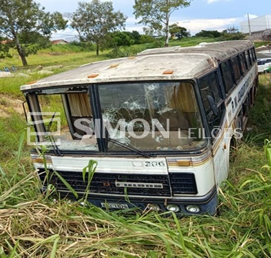 Patrimônio nº 14932 – Ônibus, Marca/Modelo: SCANIA/K112 CL, Renavam: 0039.383456-5, Chassi: 9BSKC4X2