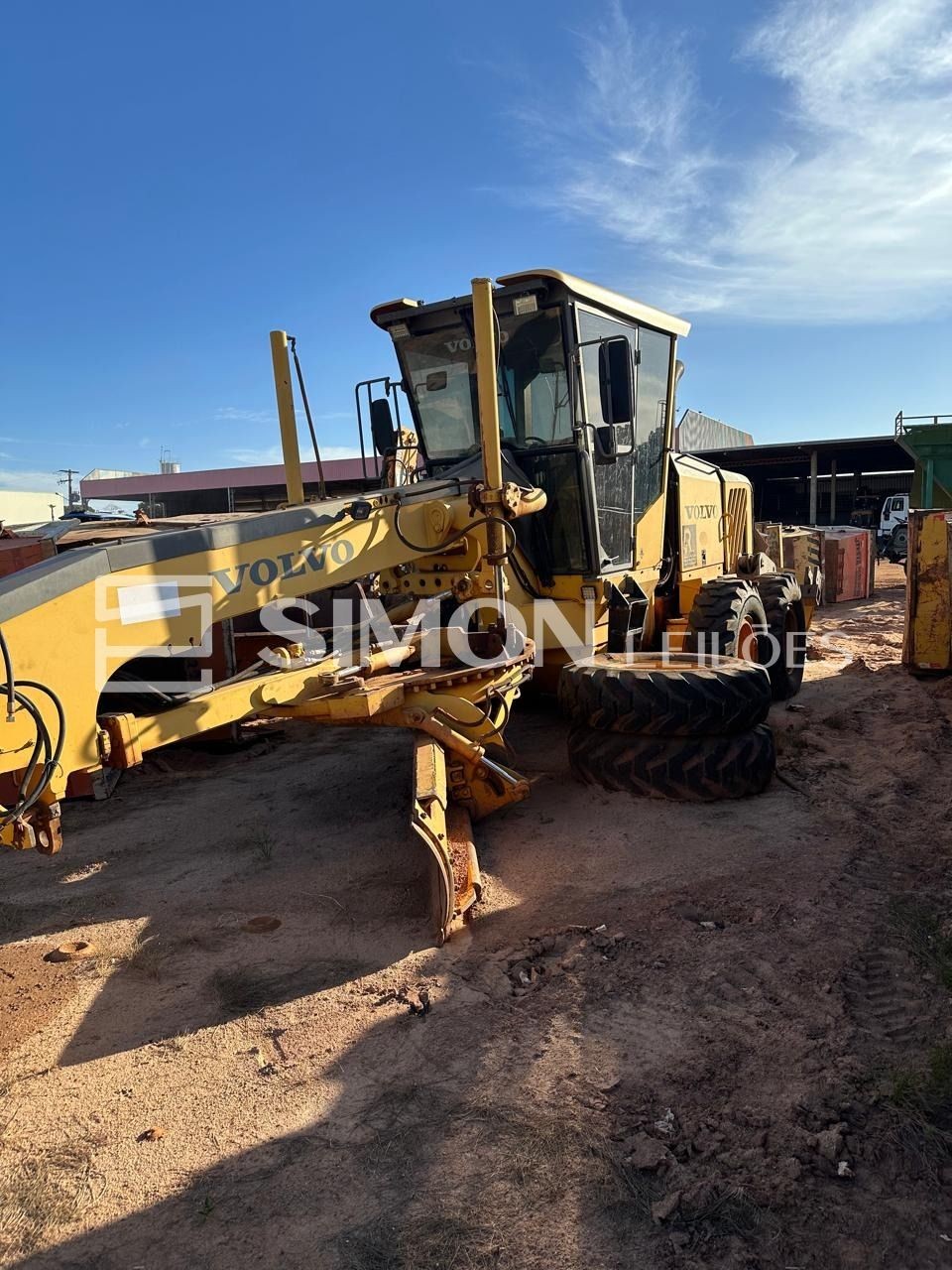 MOTONIVELADORA VOLVO, Modelo G940, Série VCE06940P00502310. (Depósito: Com o leiloeiro, SINOP/MT).