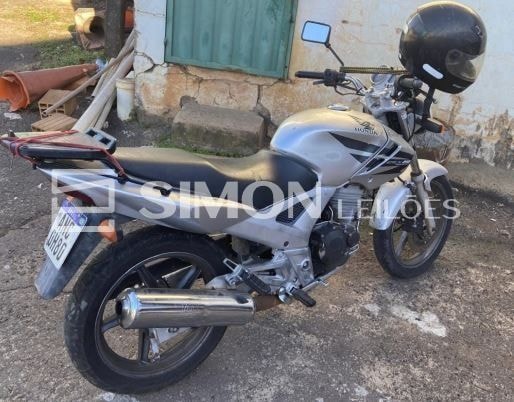  01  Motocicleta Marca/Modelo: HONDA/CBX 250 TWISTER, Ano de Fabricação/Modelo: 2005 / 2005, Renavam