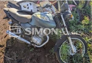Sucata Inservível:  Marca/Modelo: HONDA/CG 125 TITAN KS, de cor aparente VERDE, ano de fabricação/mo