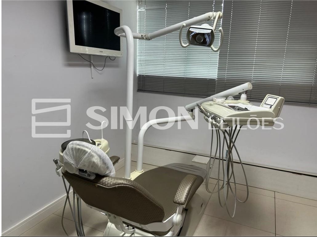 01(uma) cadeira odontológica, marca Olsen, automática, completa, modelo da Linha Siena Flex, nº de s