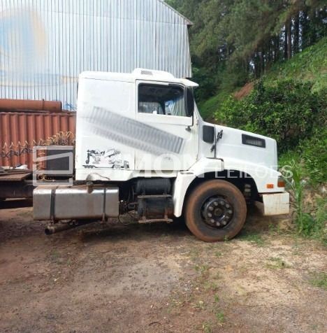 Marca/Modelo: VOLVO/NL12 360 4X2, Renavam: 0064.414986-8, Chassi: 9BVN2B5A0SE650498, Placa: LYU-1B80