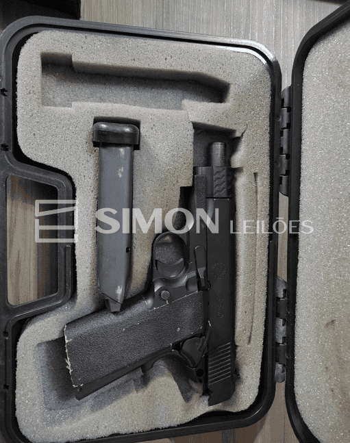 ITEM 01: 02 (dois) carregadores, Cal. 12, 10 tiros. Conservação: Novo. (Avaliação: R$700,00 cada); I